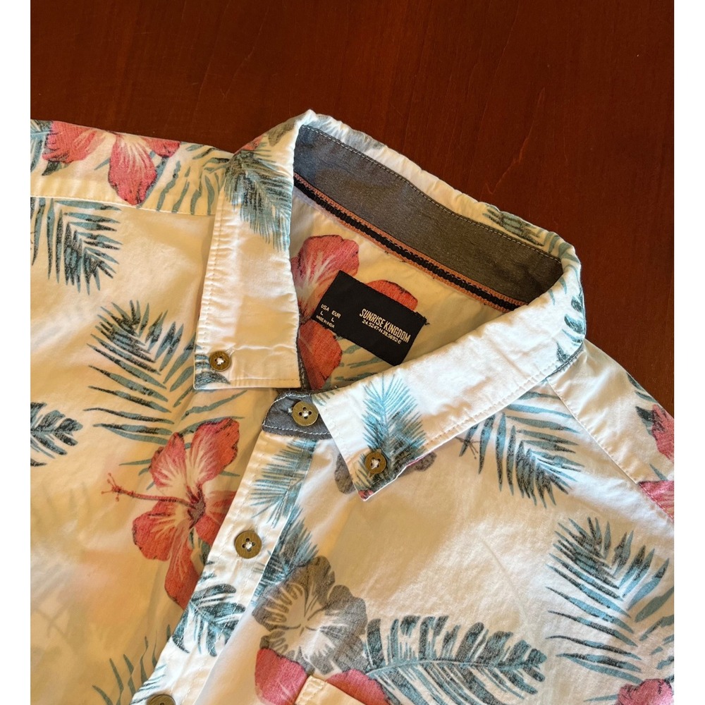 Sunrise Kingdom Hawaiian Short Sleeve Button Up Shirt Men Large Beach‎ Travel